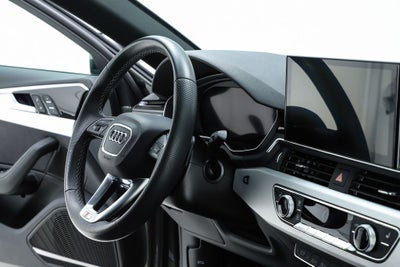 2023 Audi A4 45 S line Prestige quattro
