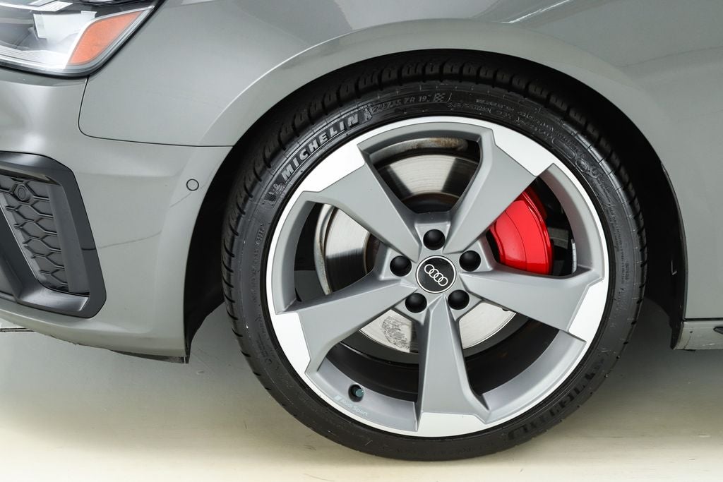 2023 Audi A4 45 S line Prestige quattro