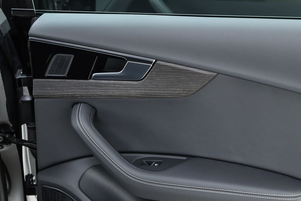 2025 Audi A5 Sportback 45 S line Premium Plus quattro