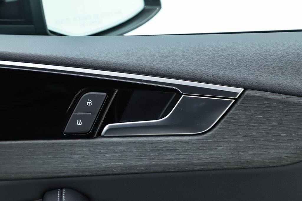 2025 Audi A5 Sportback 45 S line Premium Plus quattro