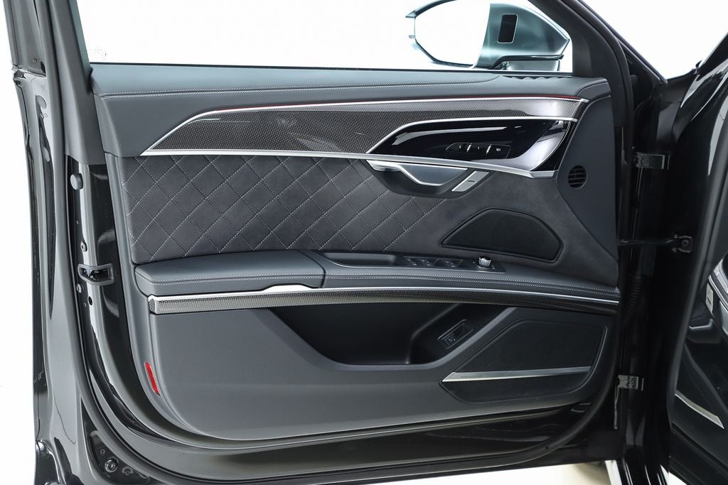 2023 Audi S8 4.0T quattro