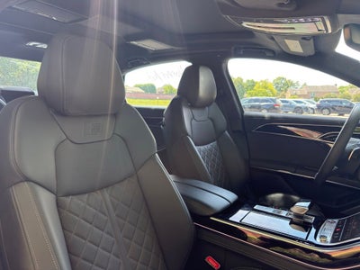2024 Audi S8 4.0T quattro