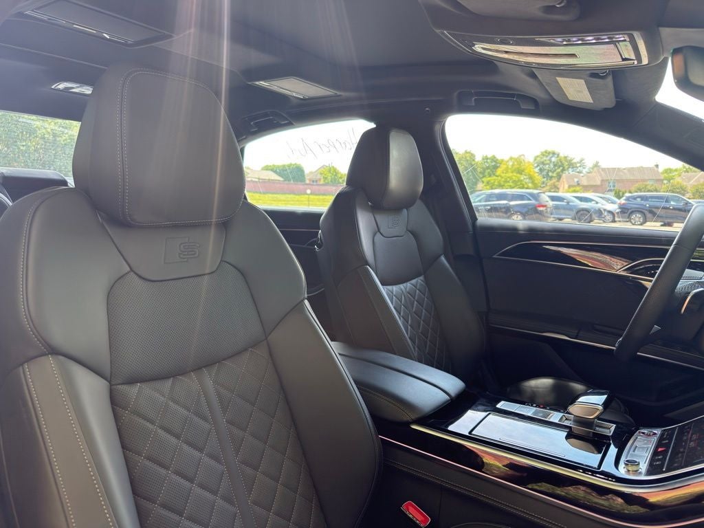 2024 Audi S8 4.0T quattro