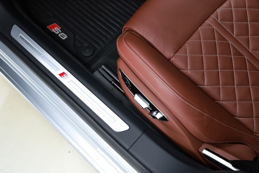 2025 Audi S8 4.0T quattro