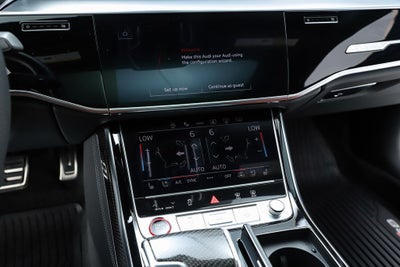 2025 Audi S8 4.0T quattro