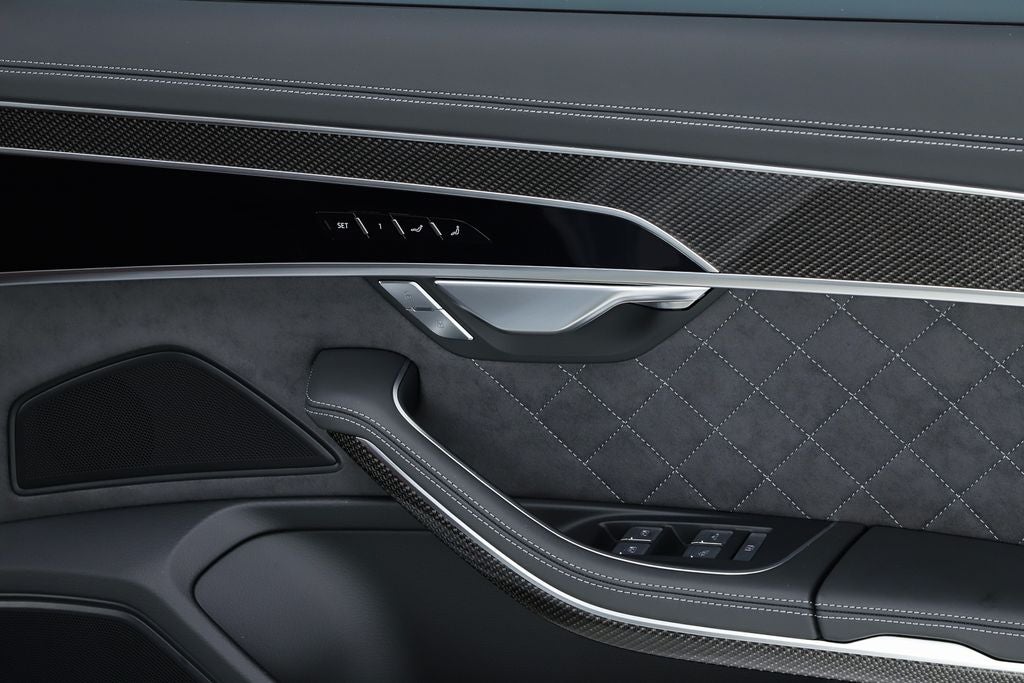 2025 Audi S8 4.0T quattro