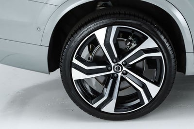 2025 Volvo XC90 B6 Ultra
