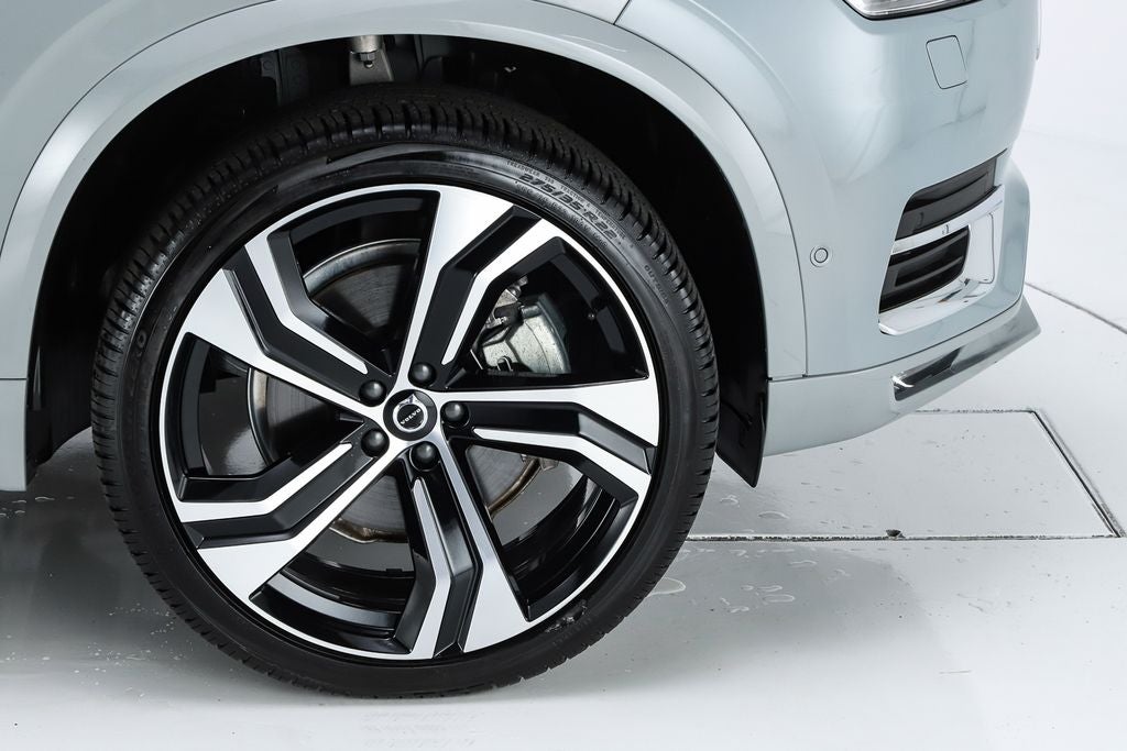 2025 Volvo XC90 B6 Ultra