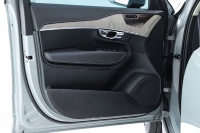 2025 Volvo XC90 B6 Ultra