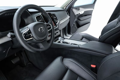 2025 Volvo XC90 B6 Ultra