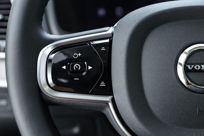 2025 Volvo XC90 B6 Ultra