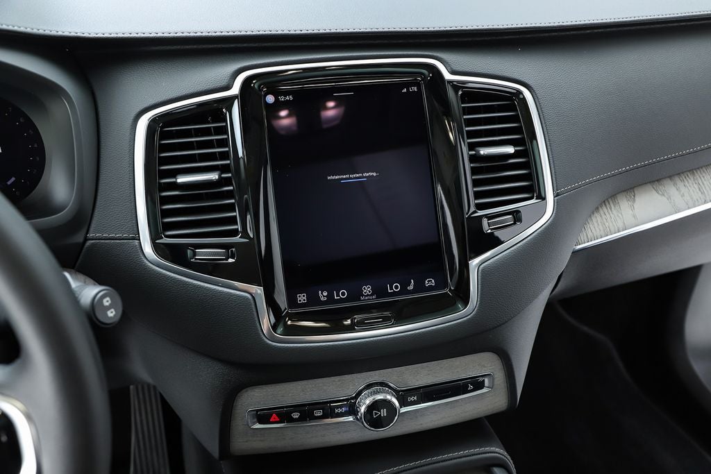 2025 Volvo XC90 B6 Ultra