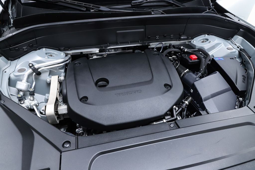 2025 Volvo XC90 B6 Ultra