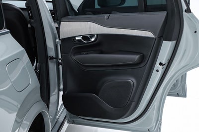 2025 Volvo XC90 B6 Ultra
