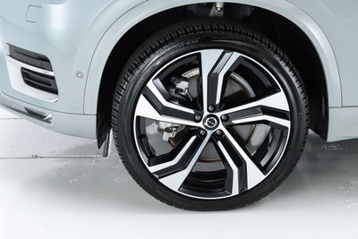 2025 Volvo XC90 B6 Ultra