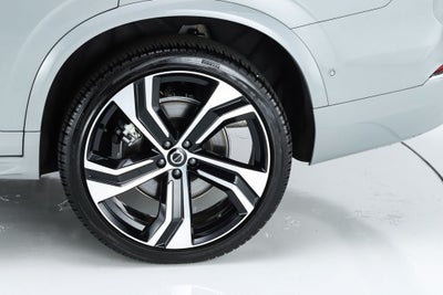 2025 Volvo XC90 B6 Ultra