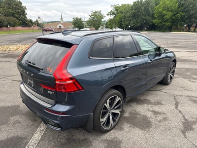 2024 Volvo XC60 B5 Ultimate Dark Theme