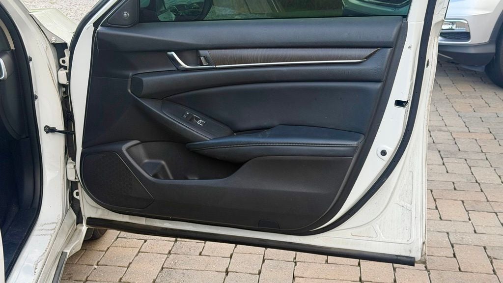 2018 Honda Accord EX-L w/Navigation