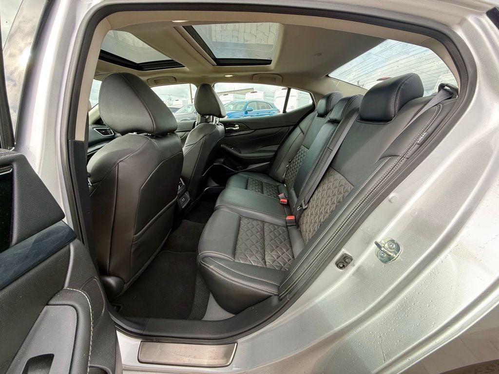 2020 Nissan Maxima Platinum