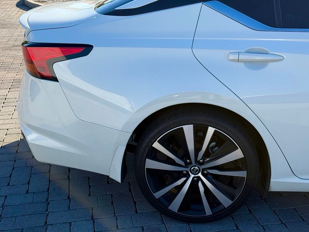 2022 Nissan Altima 2.5 SR 2.5 SR