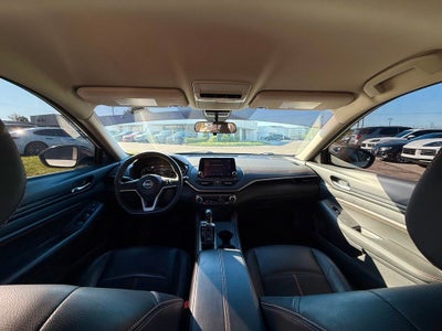 2022 Nissan Altima 2.5 SR 2.5 SR