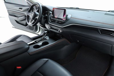 2022 Nissan Altima 2.5 SR 2.5 SR