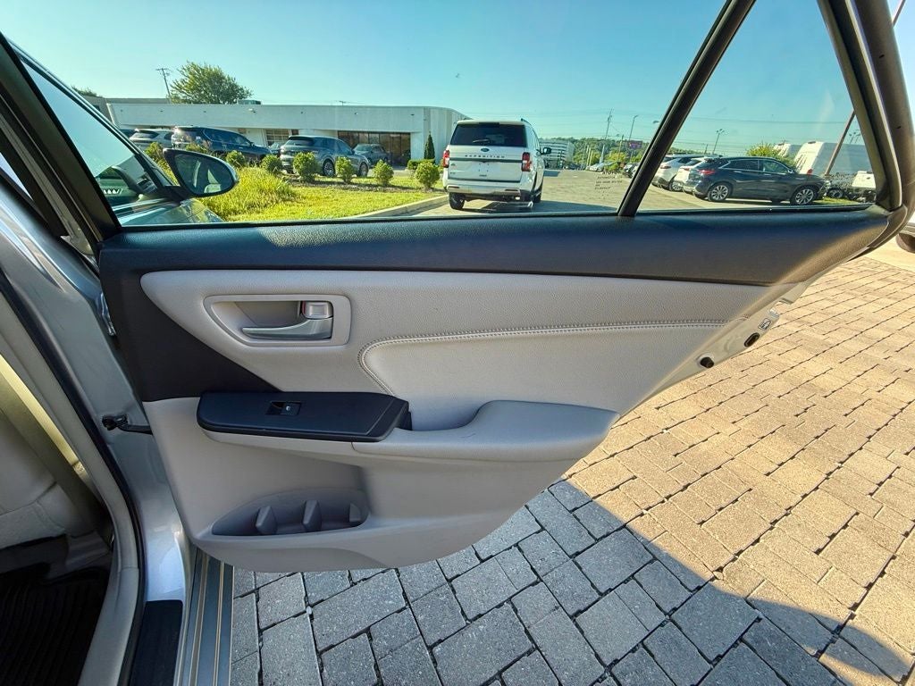 2016 Toyota Camry XLE