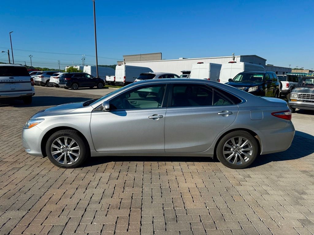 2016 Toyota Camry XLE