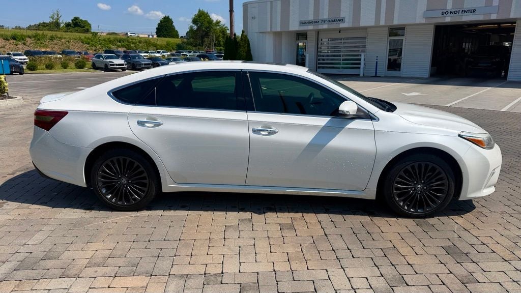 2018 Toyota Avalon Touring