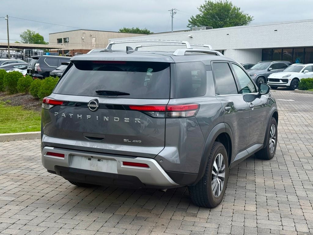 2023 Nissan Pathfinder SL