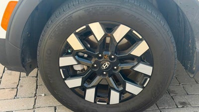 2025 Hyundai Santa Cruz SE