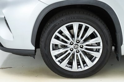 2024 Toyota Highlander Platinum