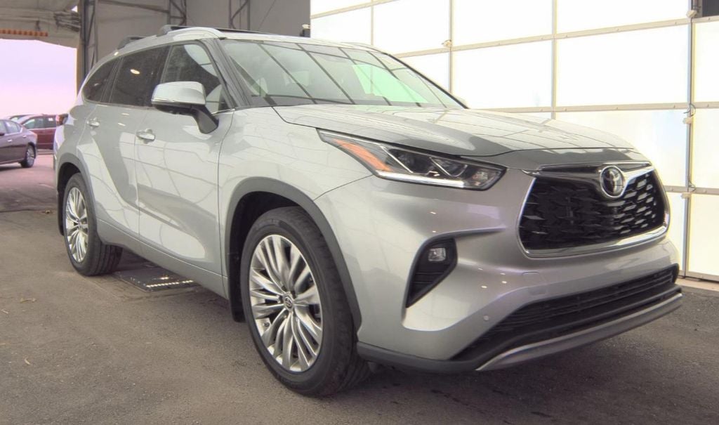 2024 Toyota Highlander Platinum