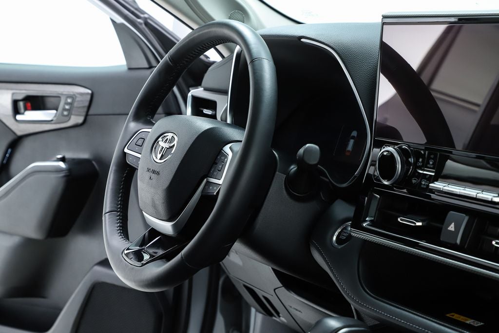 2024 Toyota Highlander Platinum