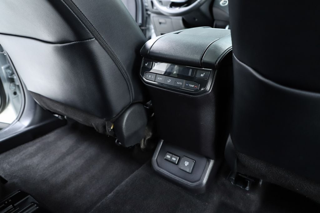 2024 Toyota Highlander Platinum