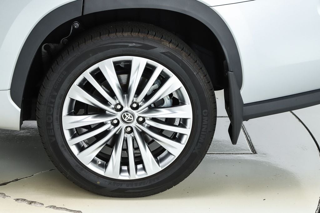 2024 Toyota Highlander Platinum