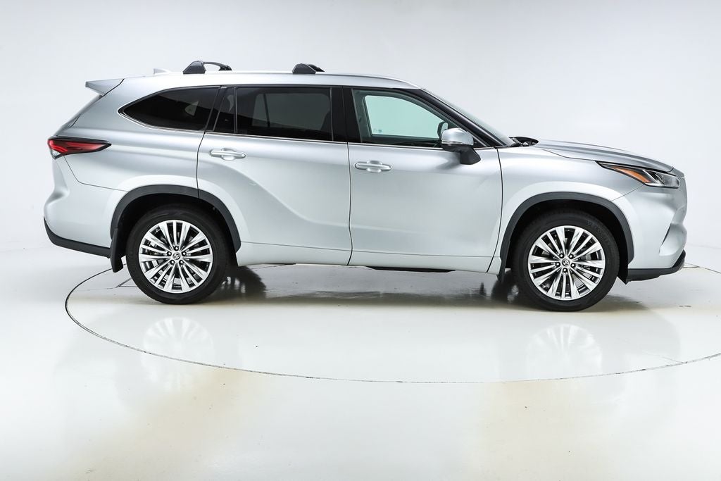 2024 Toyota Highlander Platinum
