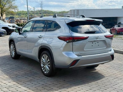 2024 Toyota Highlander Platinum
