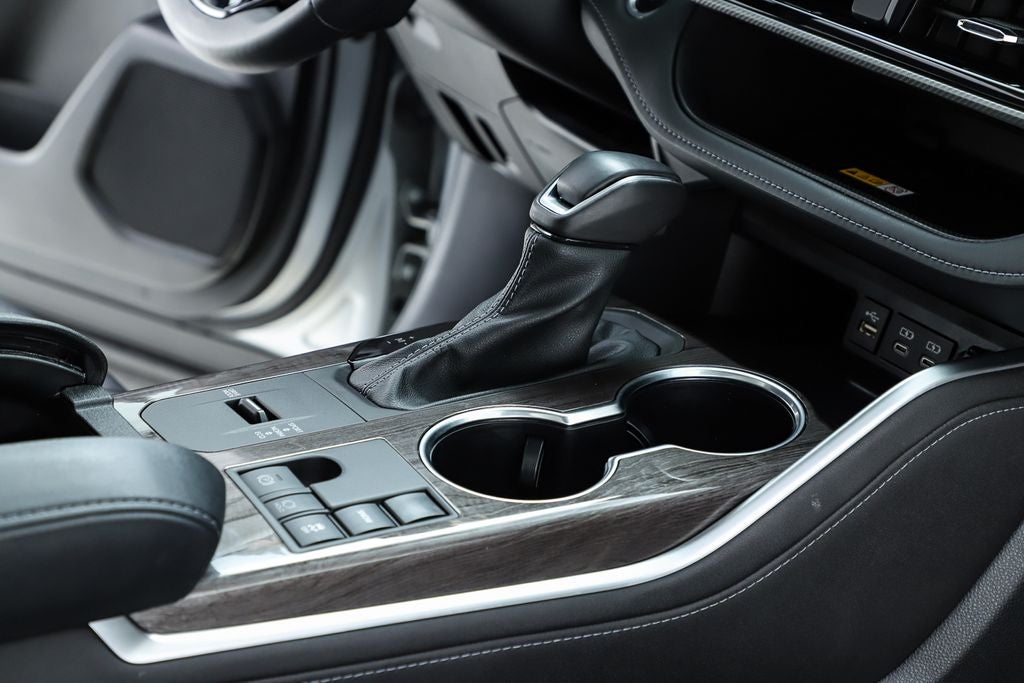 2024 Toyota Highlander Platinum