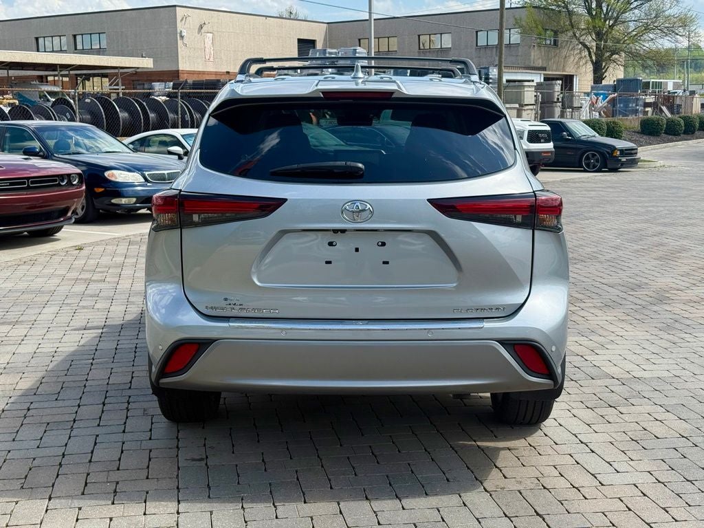 2024 Toyota Highlander Platinum