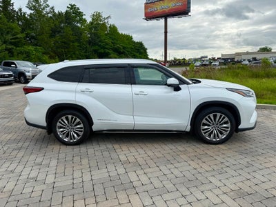 2023 Toyota Highlander Platinum