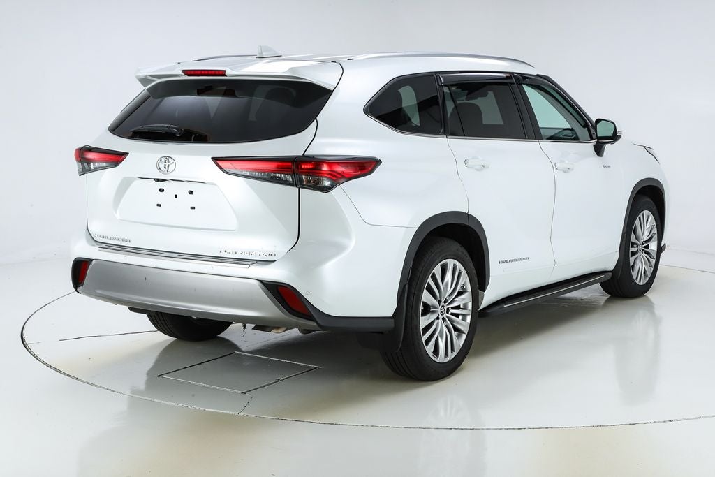 2023 Toyota Highlander Platinum