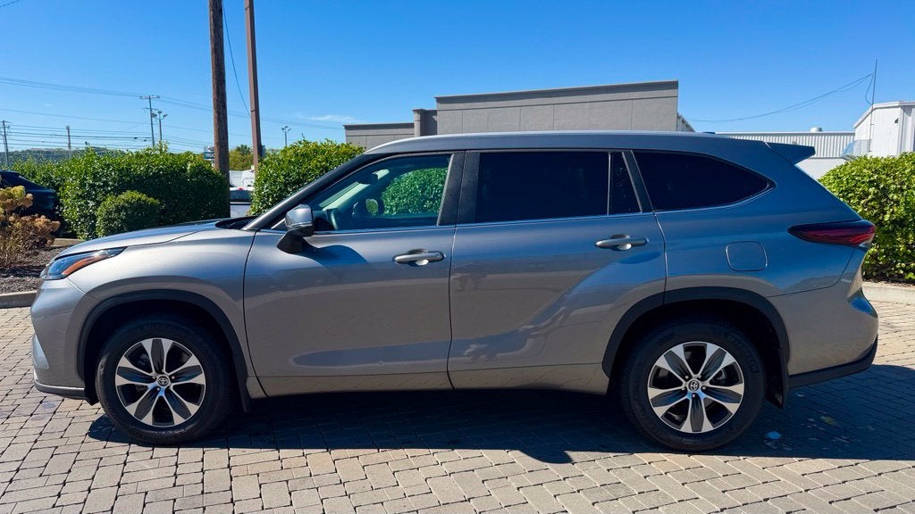 2026 Toyota Highlander XLE