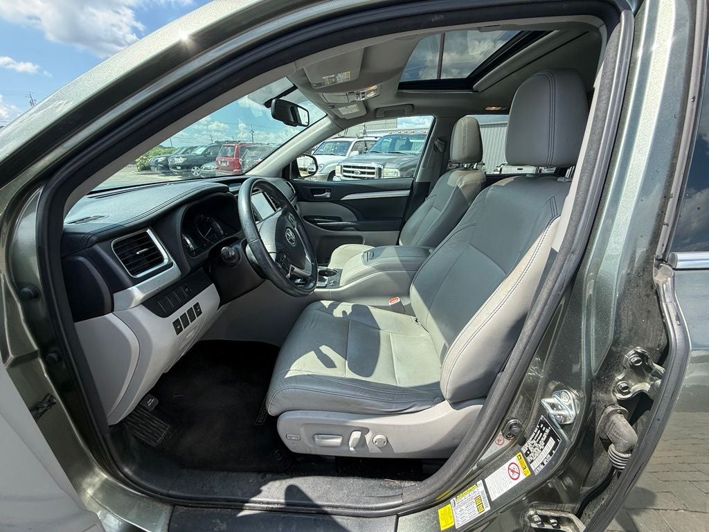 2016 Toyota Highlander XLE V6