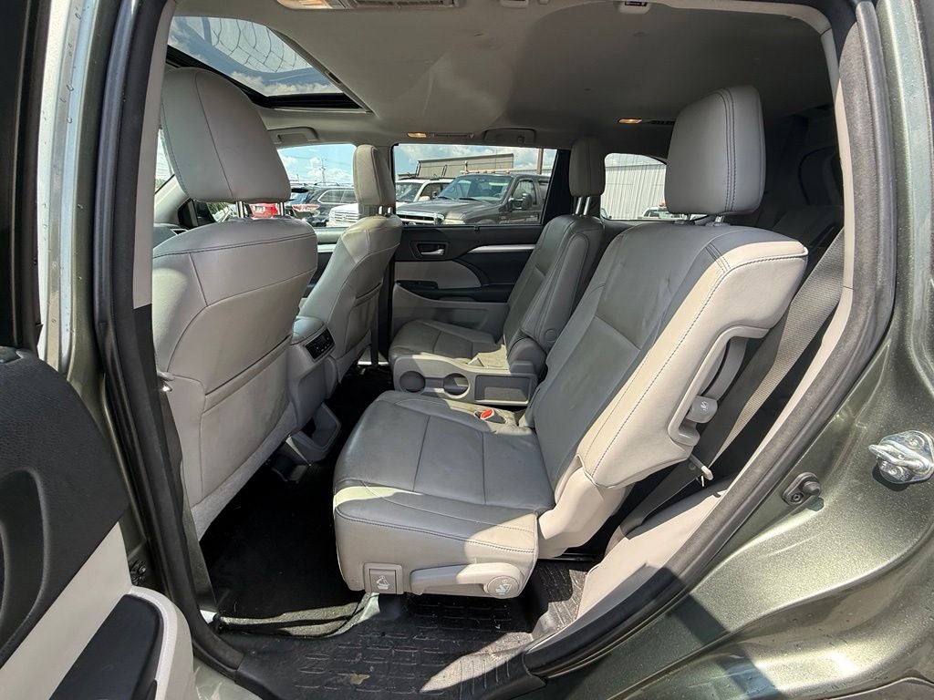 2016 Toyota Highlander XLE V6