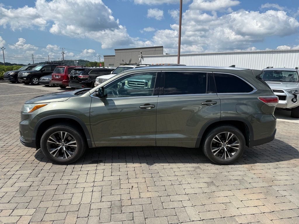 2016 Toyota Highlander XLE V6