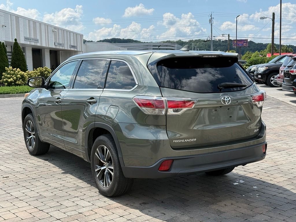 2016 Toyota Highlander XLE V6