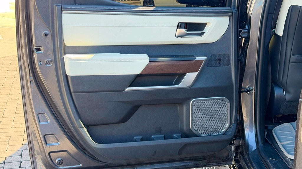 2024 Toyota Tundra Hybrid Capstone