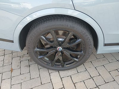 2023 BMW X7 M60i