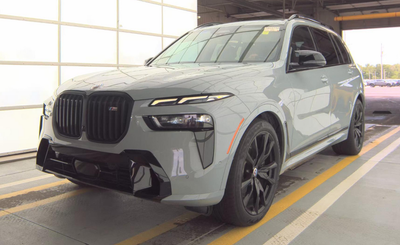 2023 BMW X7 M60i
